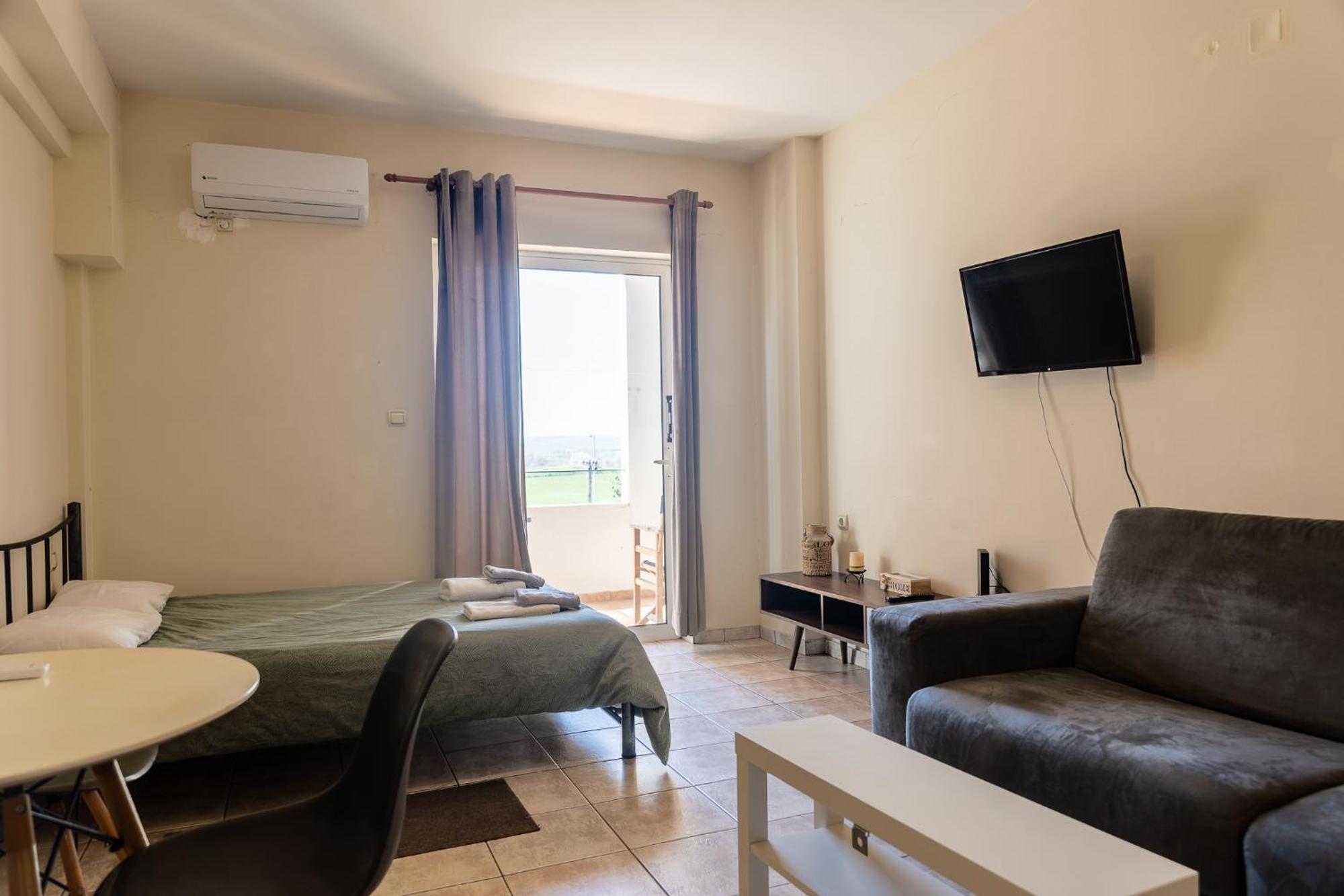 Elia Mini Suites 7 Larissa Exterior foto
